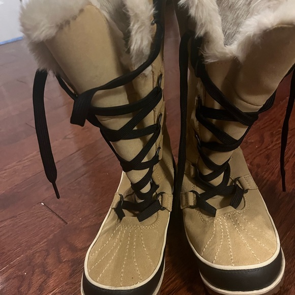 Sorel Tivoli II Winter Boot - Picture 6 of 7